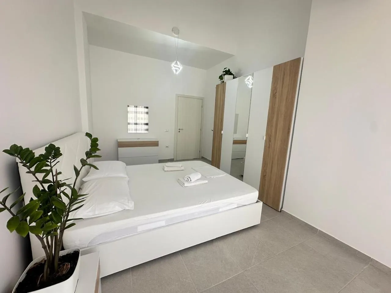 Trea Accomodations - Maya Terrace Sea View Vlore Albania